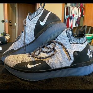 Kd 11 Black & White Racer Blue